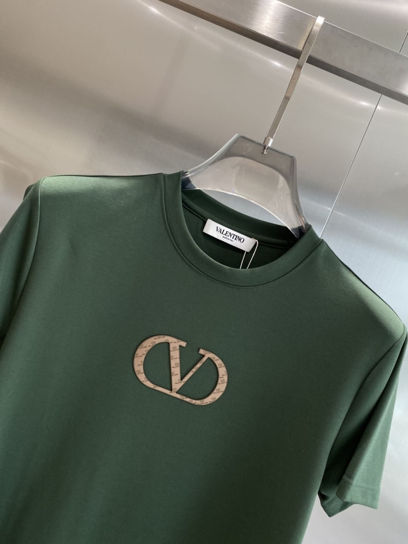 Va1e*ntin0 shirt